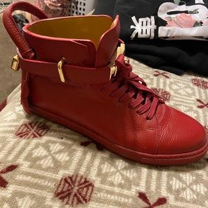 Buscemi padlock Hi-Tops